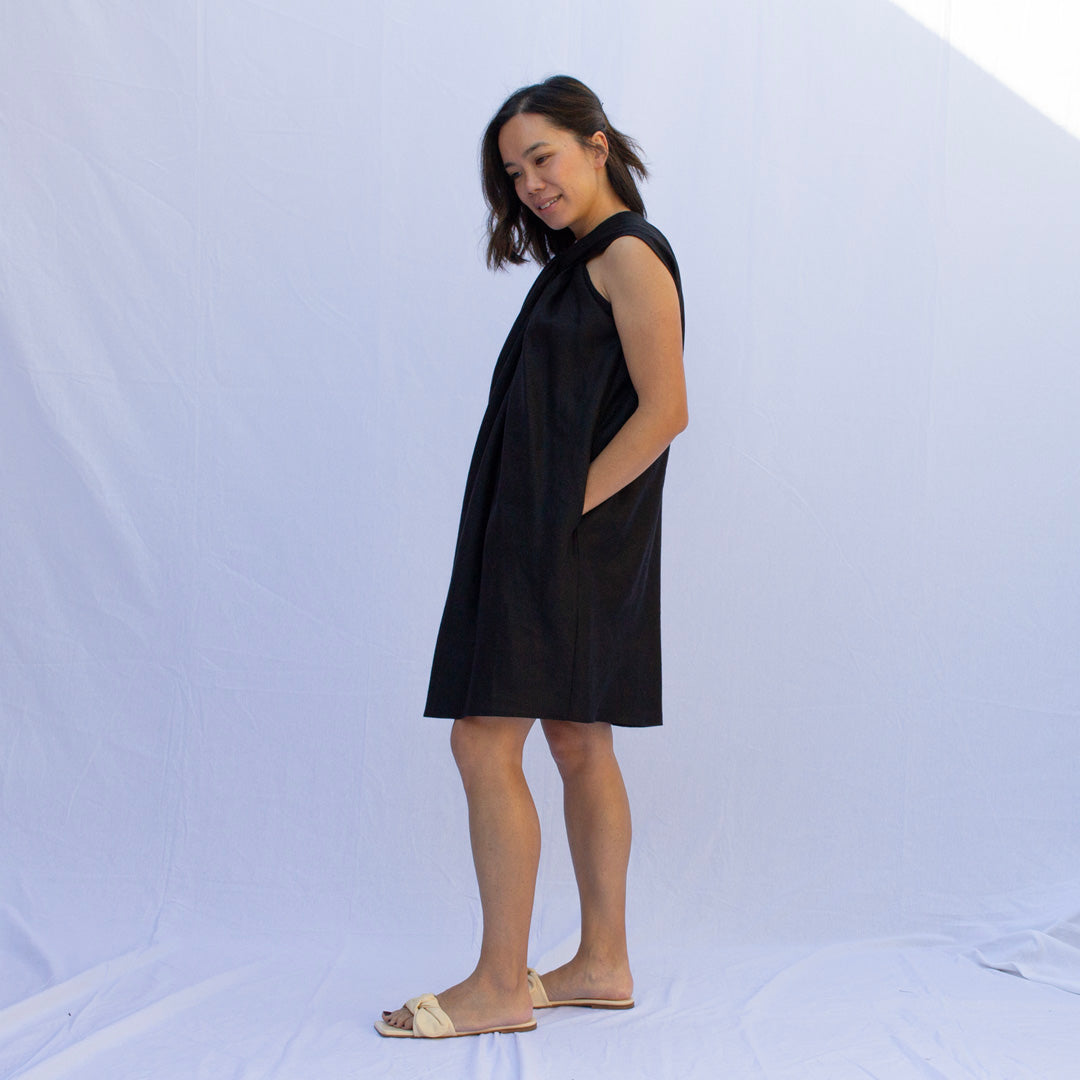 Twist Twist Dress in Midnight