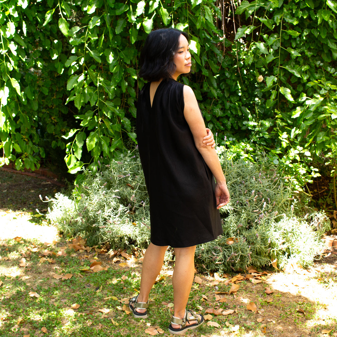 Twist Twist Dress in Midnight