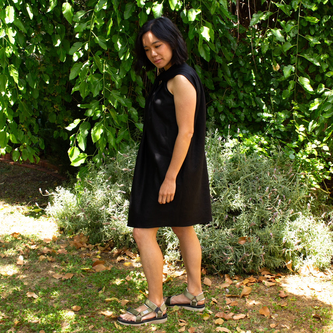 Twist Twist Dress in Midnight