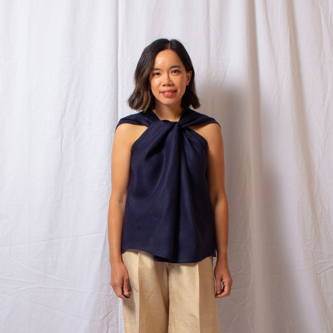 Twist Twist Top in Navy